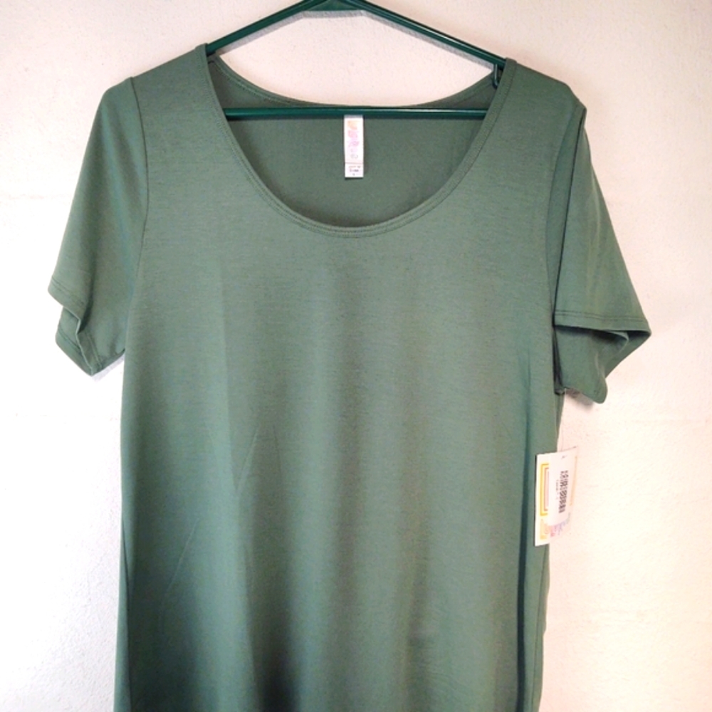 LuLaRoe Classic T